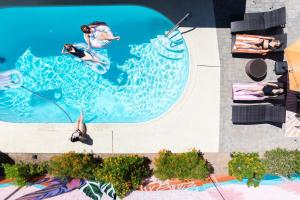 Pink Palms - Bachelorette Dream Pool Spa BBQ