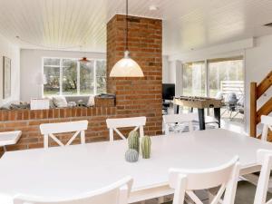 8 person holiday home in Blåvand