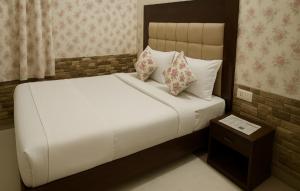 The Mark by Sar Taj Hotel and restaurant - Affordable Stay Near Taj Mahal