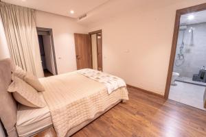 Modern apartment with pool view Tamaris