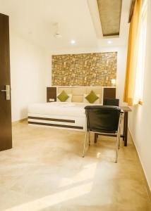 The Mark by Sar Taj Hotel and restaurant - Affordable Stay Near Taj Mahal