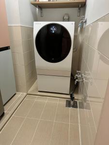 Sky lounge with Han River view, Ilsan Lake Park, KINTEX, Goyang Sports Complex, Gimpo Airport- Landmark Stay in Ilsan