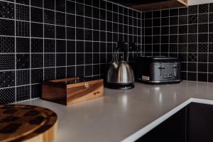 Doric Dreams - Short Stroll to St Helens