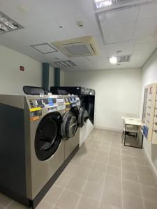 Sky lounge with Han River view, Ilsan Lake Park, KINTEX, Goyang Sports Complex, Gimpo Airport- Landmark Stay in Ilsan