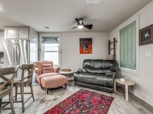 Cozy 1-Bedroom Retreat in Tulsa