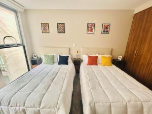 US Embassy Autodromo apartment 30 minutes away