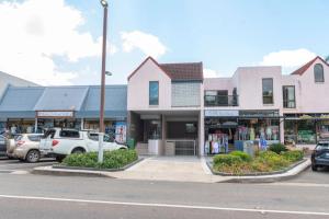 Montipora Luxe Beachside Apartment