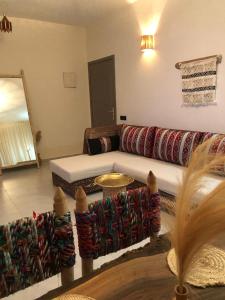 Marrakech Authentic 2-Bedroom flat NearGueliz