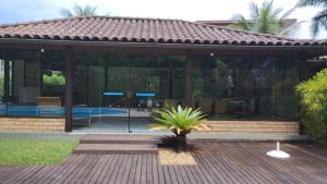 Angra dos Reis Ampla com Conforto e Deck para Lanchas