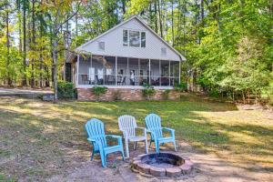 Private Dock and Beach! Lake Norman Cottage Hideaway
