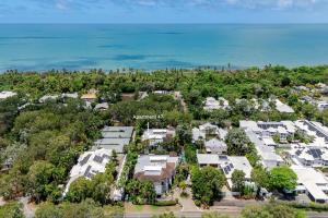 47 Reef Club 1 BR Apt - Steps to beach & town
