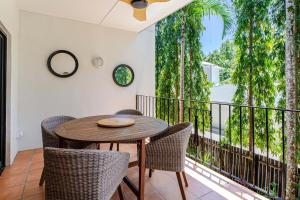 47 Reef Club 1 BR Apt - Steps to beach & town