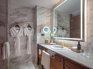 Admiral Hotel Manila - MGallery Collection