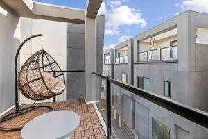 Stylish Luxe Stay by Memorial Park, Near Downtown