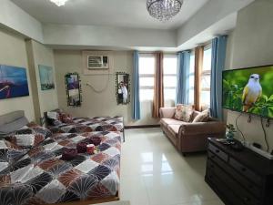 Condo Unit walking distance to Manila Airport (NAIA Terminal 3)