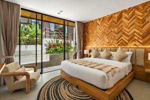 Emery Gorgeous 6 BR Private Pool Villa ZN293