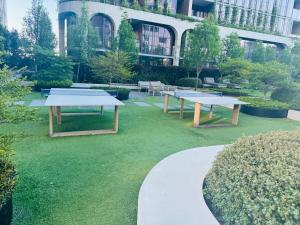 City Meets Bay I Resort Style I 4-Level I Rooftop