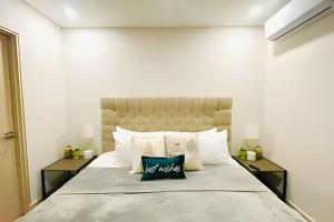 Modern cozy in front of Fundidora gym BBQ