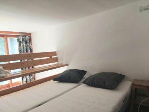 Duplex calme et lumineux avec balcon exposé sud-est - FR-1-346-594