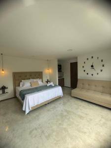 22 Comfort and style in Medellín Laureles