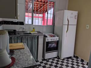 Casa de praia com área gourmet completa