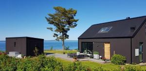 Villa With Lake View Over Vättern In Vadstena