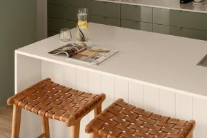 Coastal Inspired Beach Vibe, Stroll to Hastings St