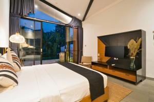 Galen 6 BR Private Pool Villa ZN294