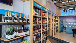 Modern Apartment - Swimming Pool - Airport Pickup