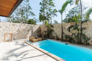 Tranquil Oasis Pool, Seamless WiFi and Workspace