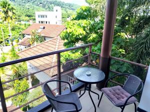 Relife apartments Большая квартира с панорамным видом на горы на Най Харне