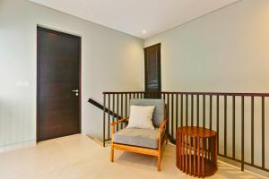 Resvara F27 - 3BR Private Pool Villa in Ciputra