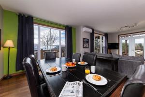 Condo 120B, Hot Tub, Panoramic Views & Game Area
