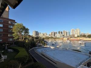 KozyGuru | MacMahons Point | Harbour Hideaway