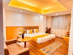 Yeasel Continental With Parking by staynest