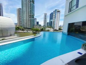 The hotel residences at Acqua