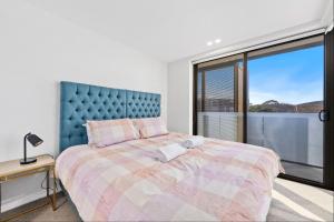 Modem One Bedroom Apartment on Northbourne Avenue