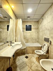 Come experience Dubai Marina with luxury capsule