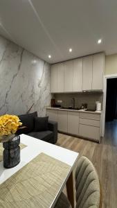 ILLYRIAN HOLDING Apart Hotel