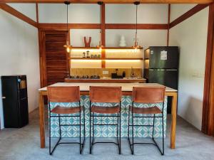 NEW Villa Whitehaven, 2 Bed Paradise, Kuta Central