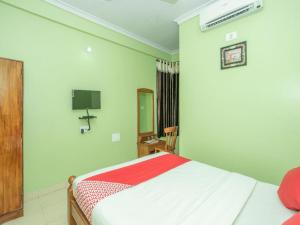 OYO 12024 Sree Nandanam Residency