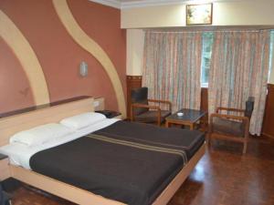 Hotel Hilltop Towers