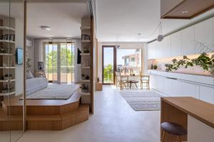 Smartly Designed Flat with Balcony & Parking by Flat Mаnаger