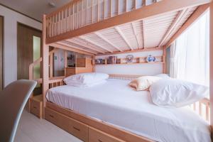 TDR9分 駄菓子とアートの可愛いミュージアム宿 夢が詰まった小さな宝箱 -TAMU-LAND Urayasu-