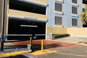 Oceanfront Bliss Bright Blue Condo with Balcony HSS 9th Floor