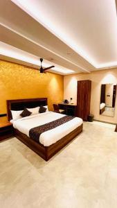 Thayamkerys Royal Inn