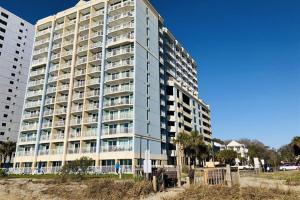 Oceanfront Bliss Bright Blue Condo with Balcony HSS 9th Floor