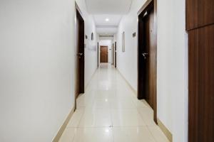 Capital O 77295 Hotel Bansidhar Bhuvan