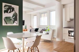 2ndhomes Stylish Studio with Balcony