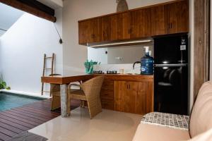 Luxury private pool villa 7 minutes to ubud